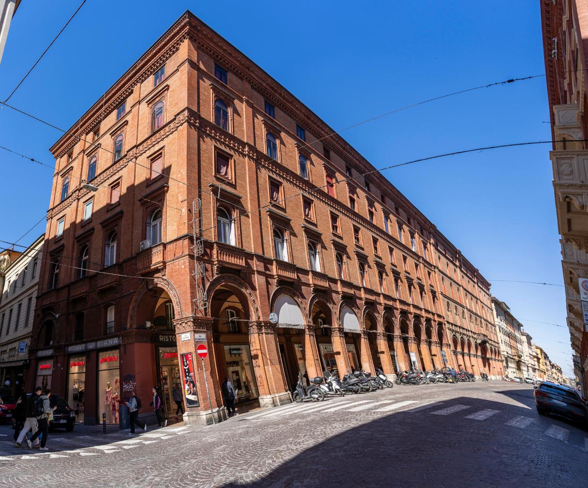Matildeland Appartamento Centro Storico - Via Indipendenza Bolonia Exterior foto